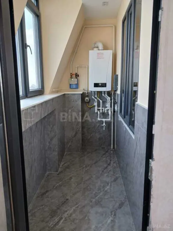 Satılır 4 otaqlı mənzil 160 m²