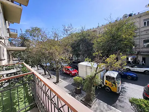 Kirayə verilir 3 otaqlı ofis 100 m²