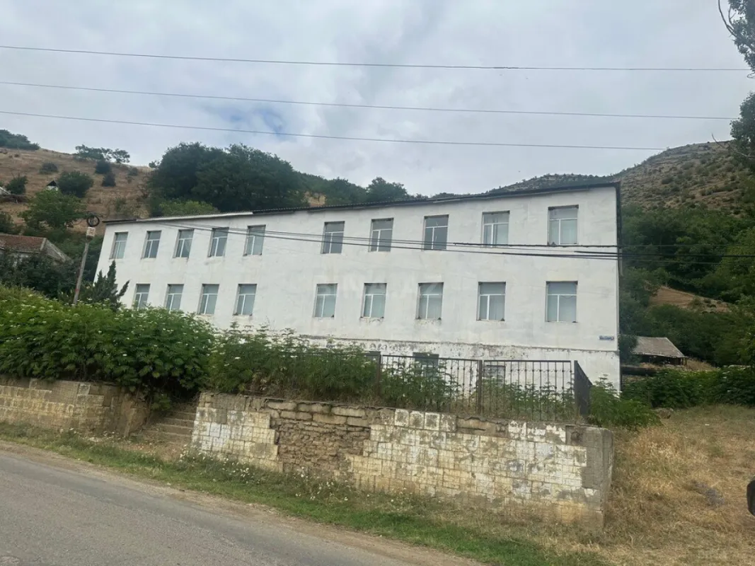 Satılır obyekt 1384.6 m²