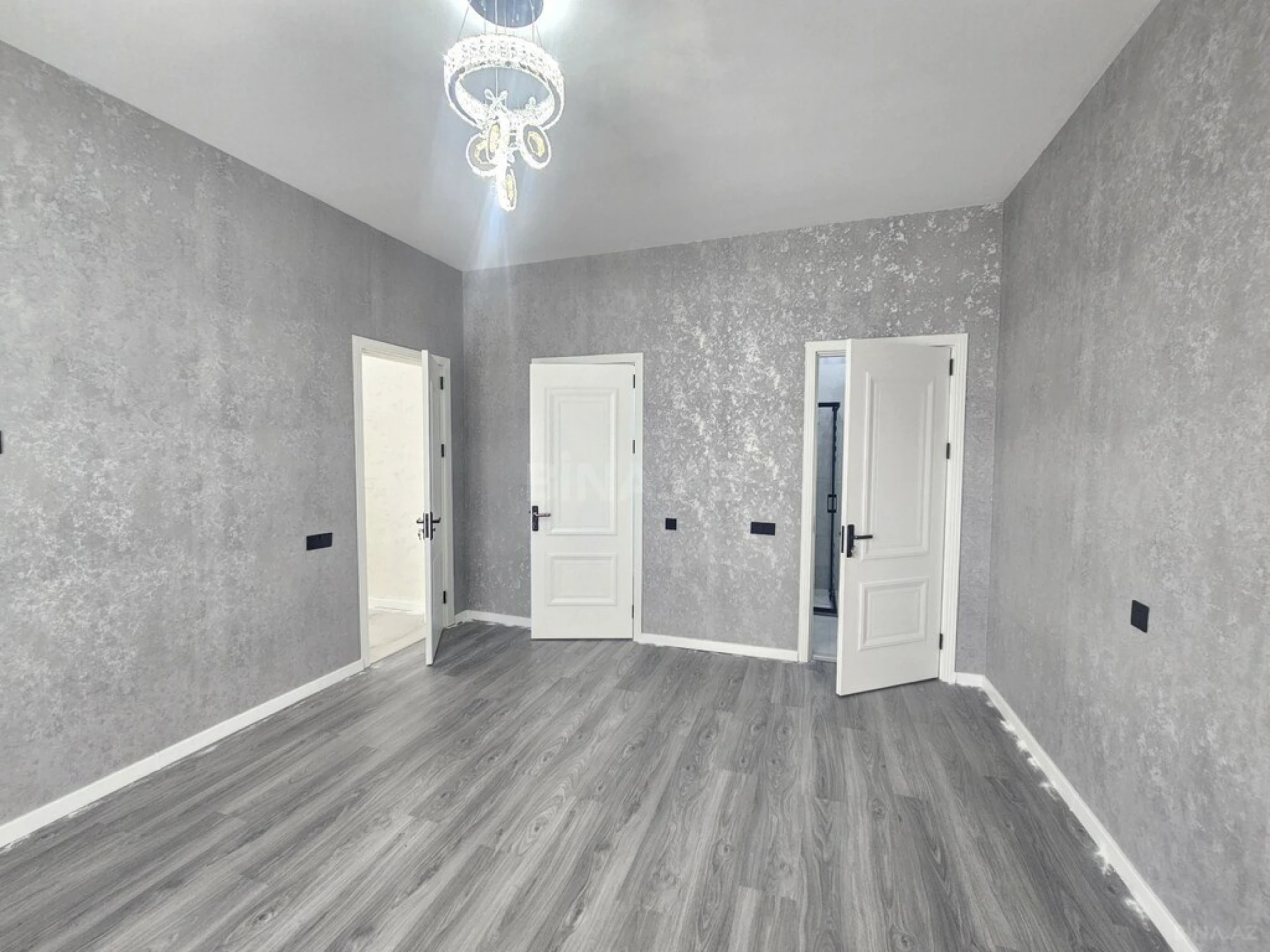 Satılır 4 otaqlı həyət evi 190 m²