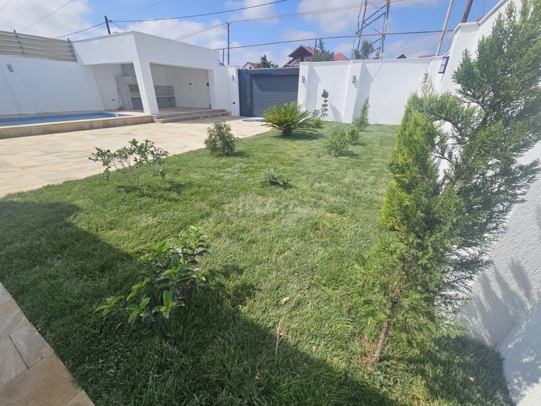 Satılır 4 otaqlı həyət evi 190 m²