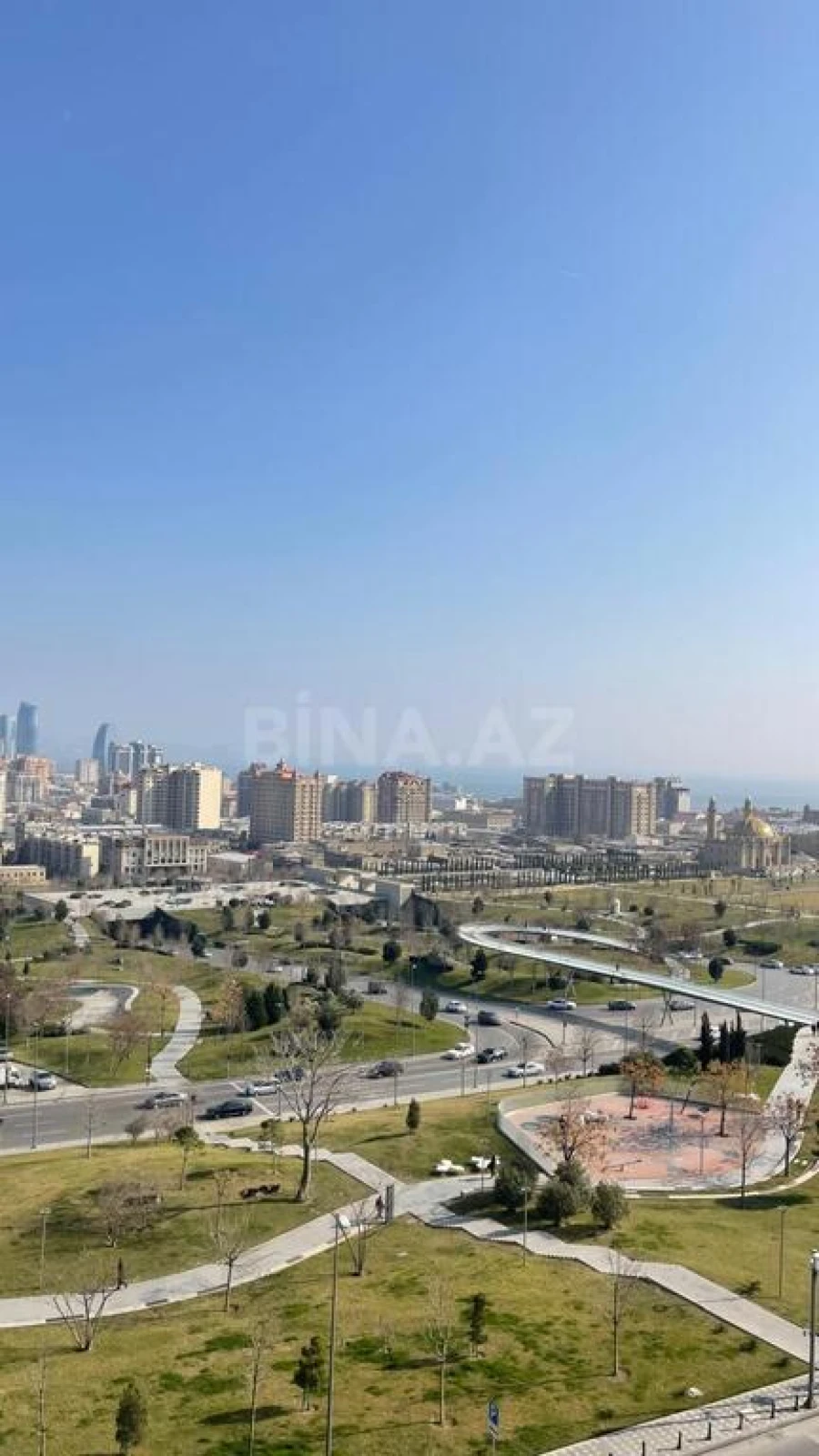 Kirayə verilir 5 otaqlı mənzil 300 m²