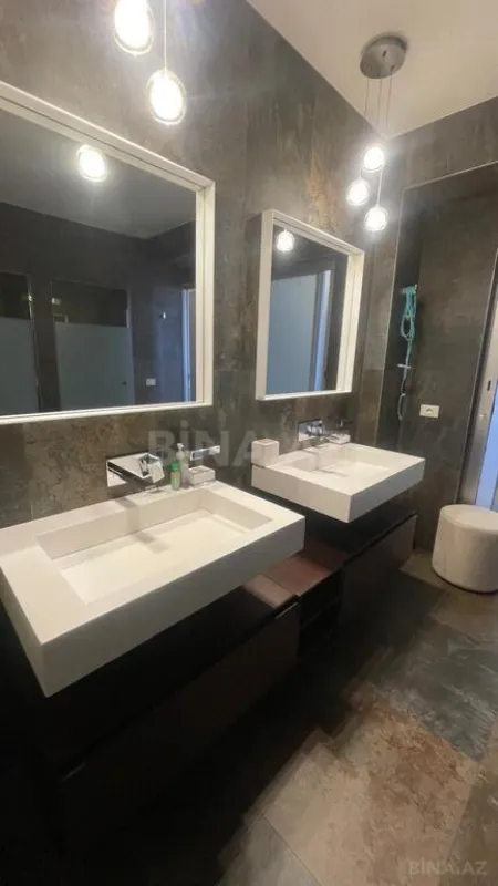 Kirayə verilir 5 otaqlı mənzil 300 m²