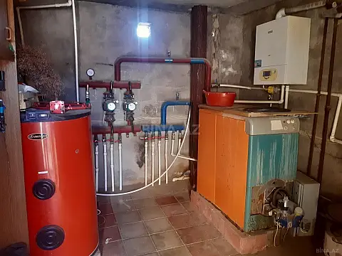 Satılır 14 otaqlı həyət evi 1000 m²