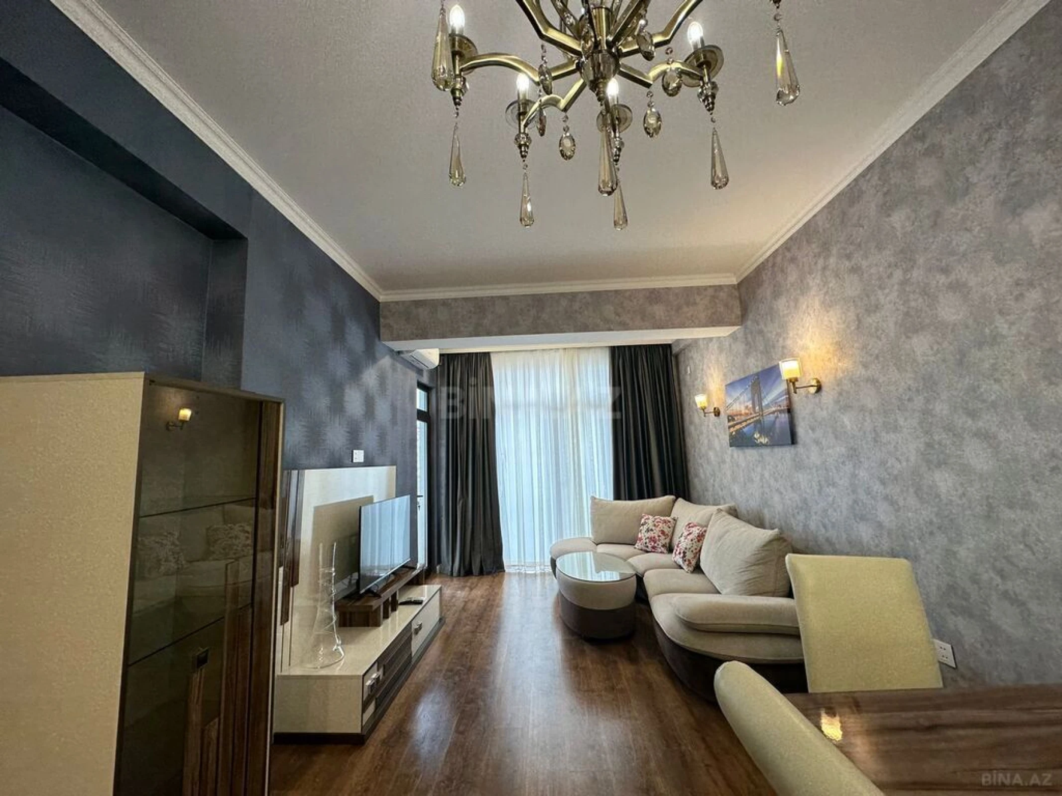 Kirayə verilir 2 otaqlı mənzil 70 m²