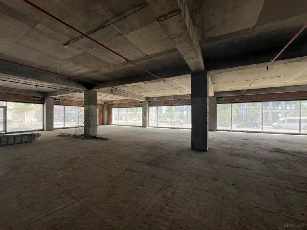 Satılır obyekt 1400 m²