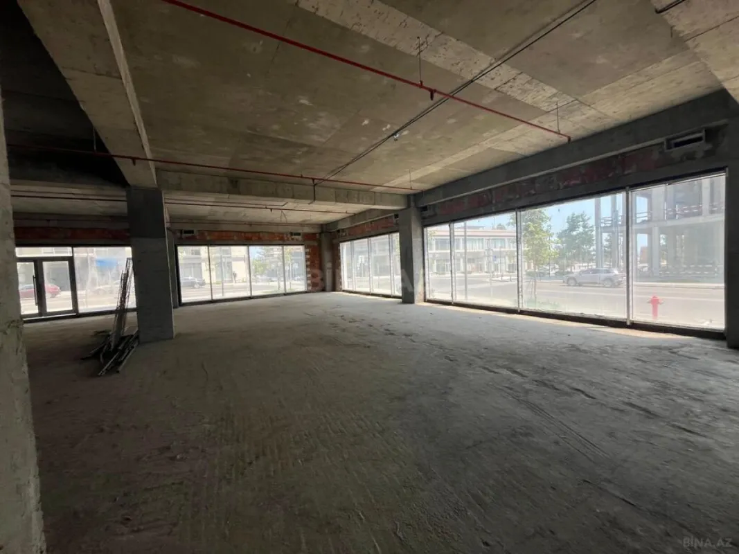 Satılır obyekt 1400 m²