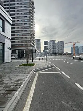 Satılır obyekt 360 m²