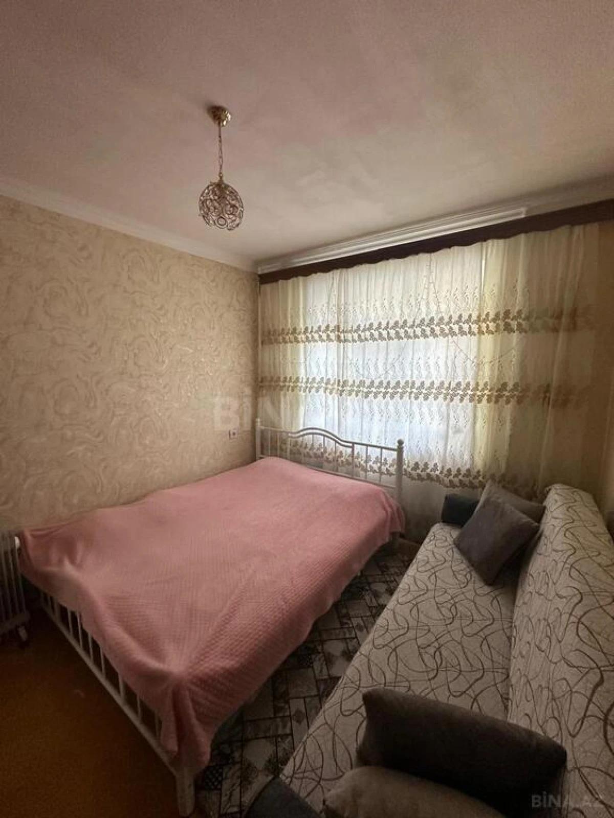 Satılır 4 otaqlı mənzil 105 m²