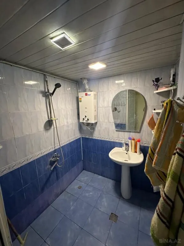 Satılır 4 otaqlı mənzil 105 m²