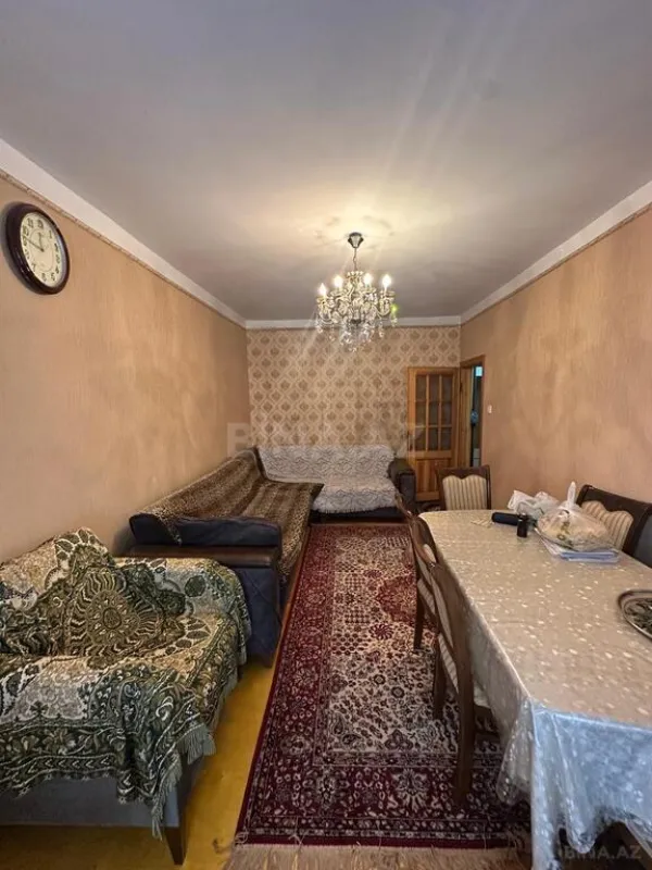 Satılır 4 otaqlı mənzil 105 m²