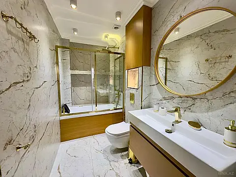 Satılır 4 otaqlı mənzil 155 m²