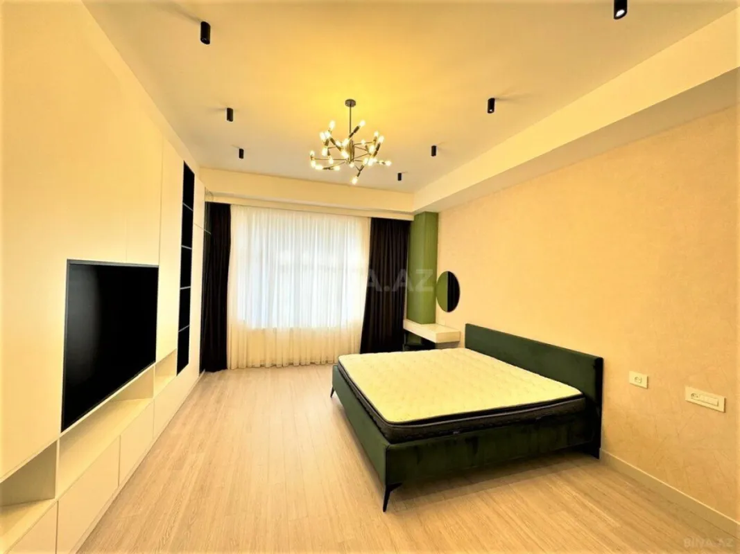 Kirayə verilir 3 otaqlı mənzil 150 m²