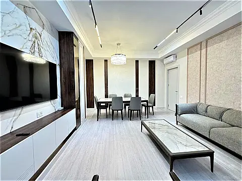 Kirayə verilir 3 otaqlı mənzil 150 m²