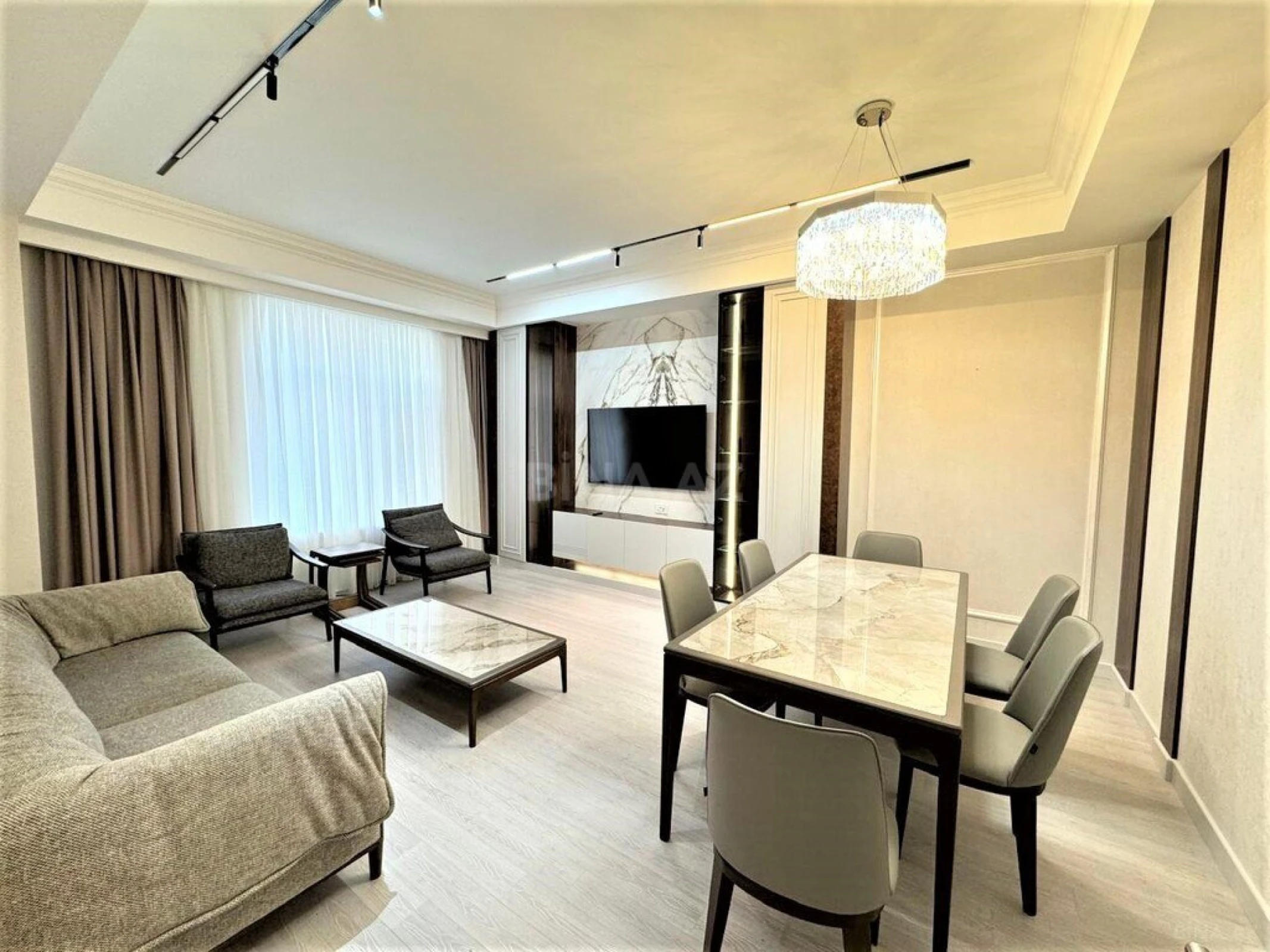 Kirayə verilir 3 otaqlı mənzil 150 m²
