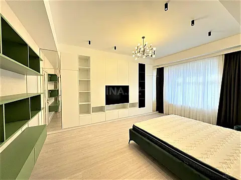 Kirayə verilir 3 otaqlı mənzil 150 m²