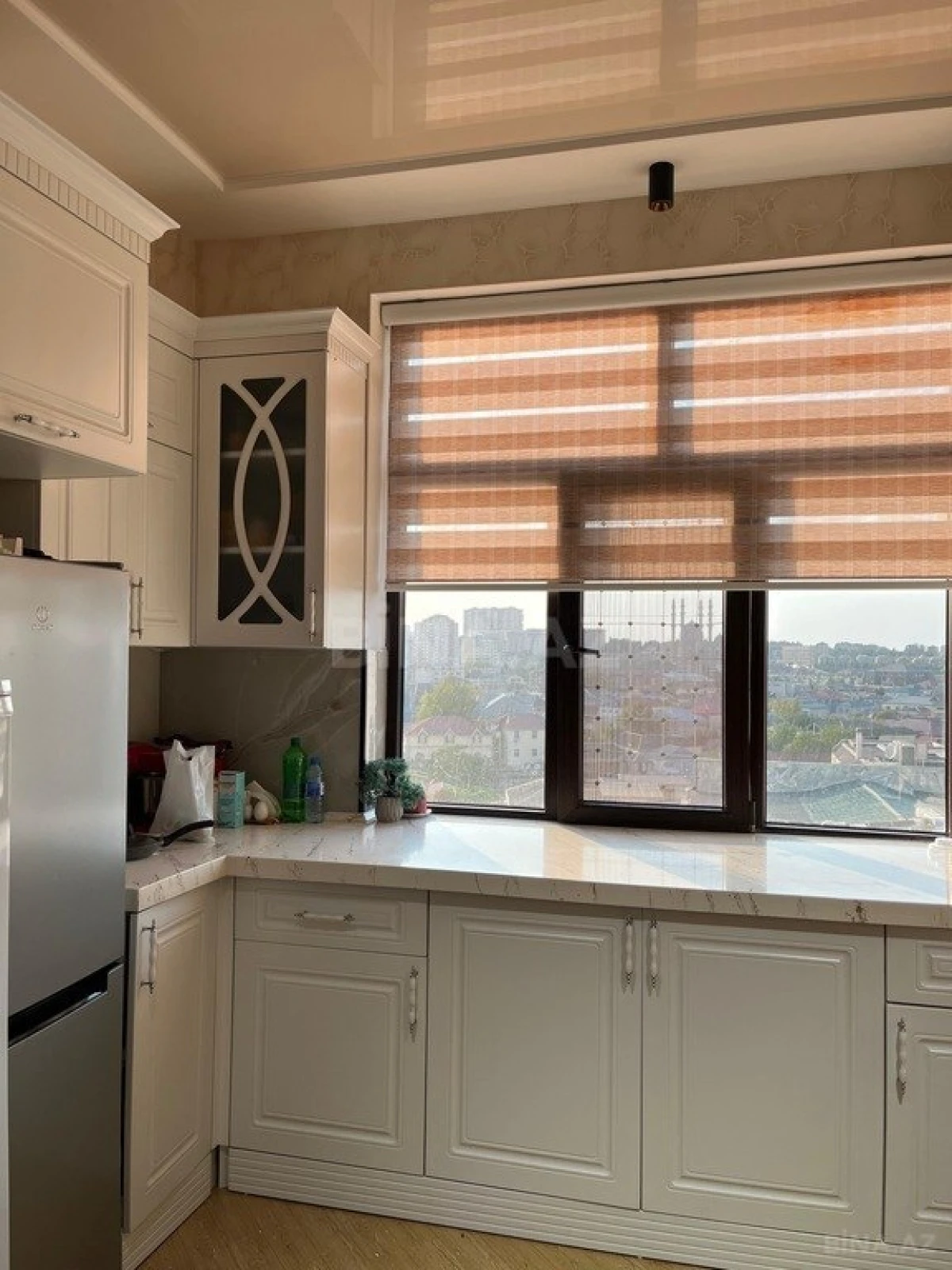 Kirayə verilir 2 otaqlı mənzil 65 m²