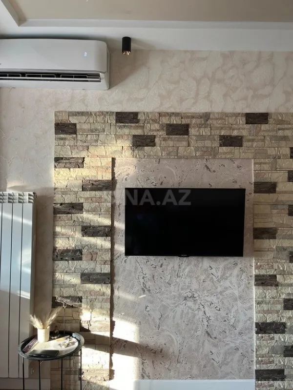 Kirayə verilir 2 otaqlı mənzil 65 m²