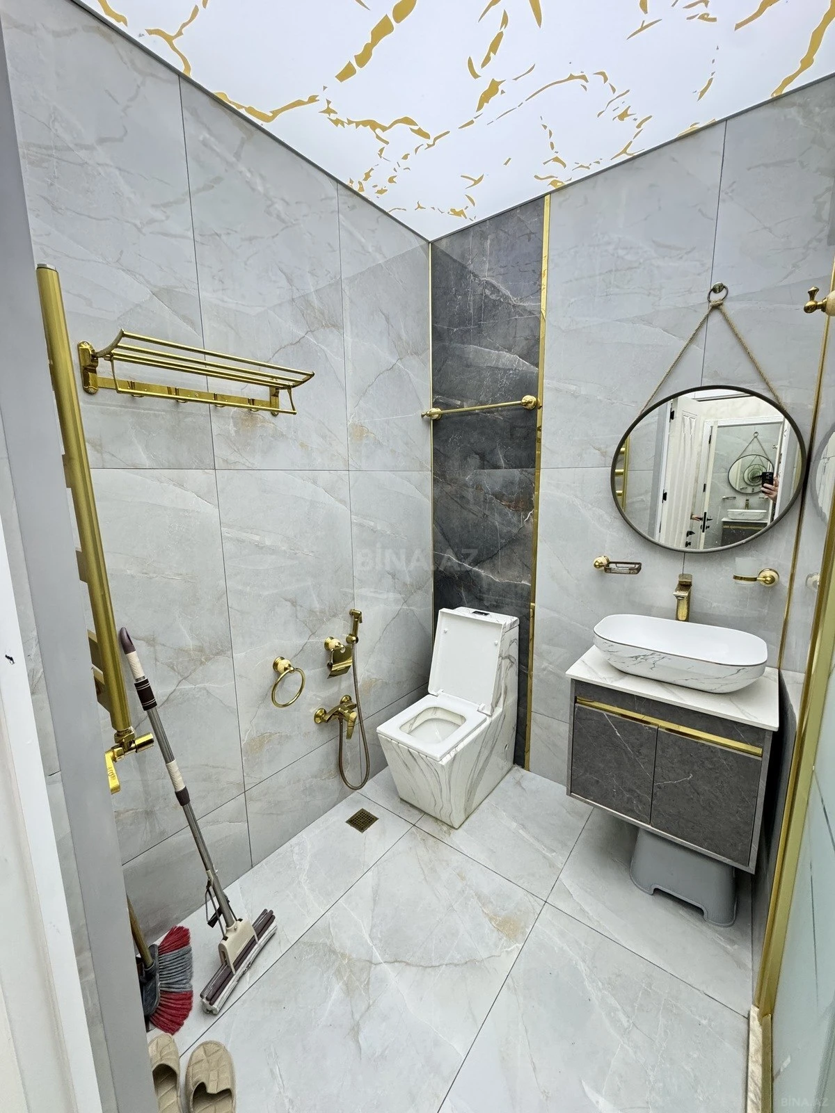 Kirayə verilir 2 otaqlı mənzil 65 m²