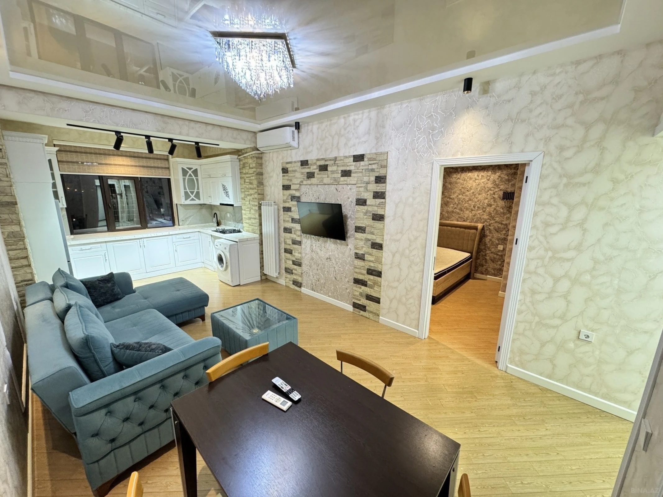 Kirayə verilir 2 otaqlı mənzil 65 m²