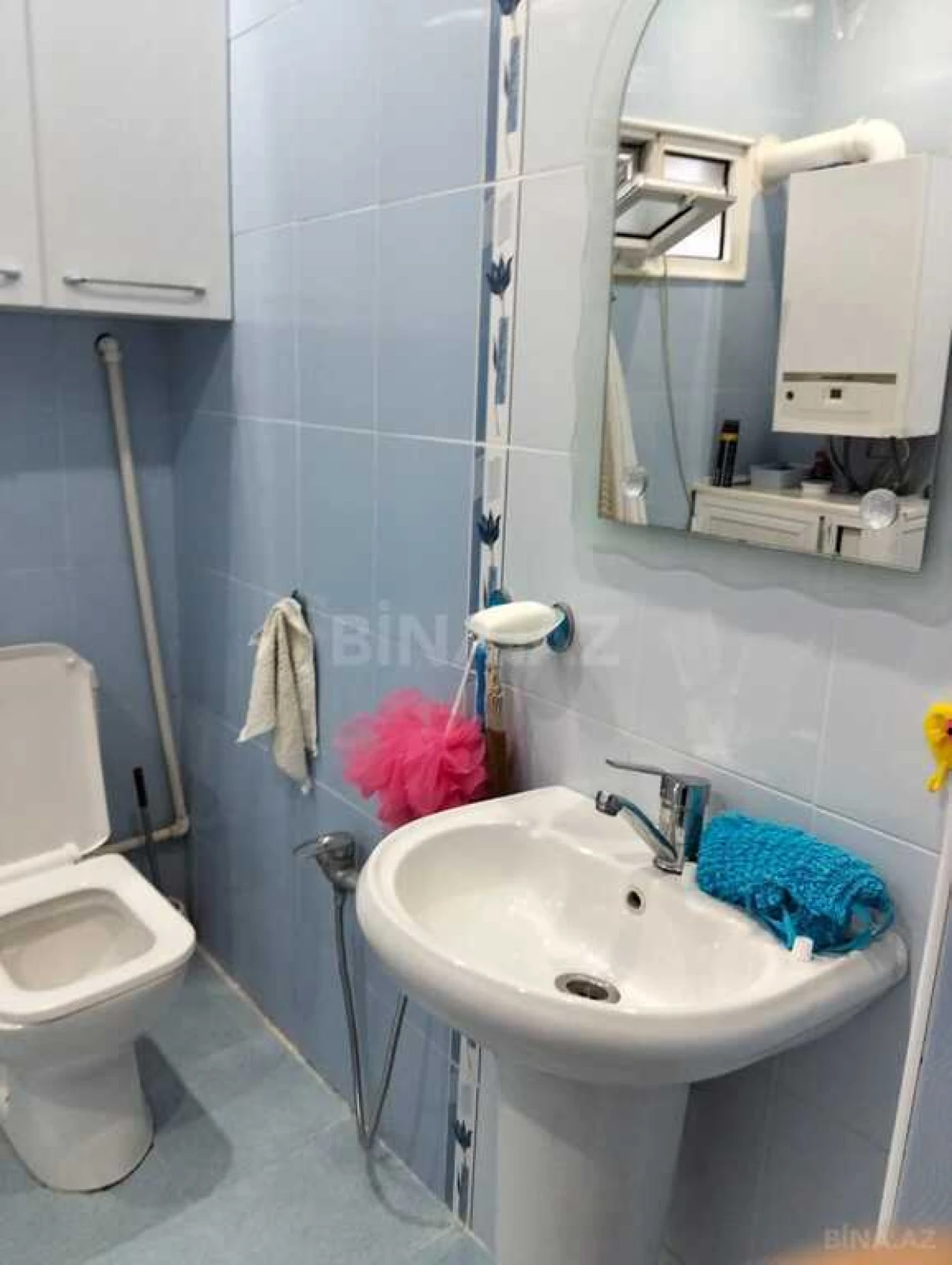 Satılır 8 otaqlı mənzil 250 m²