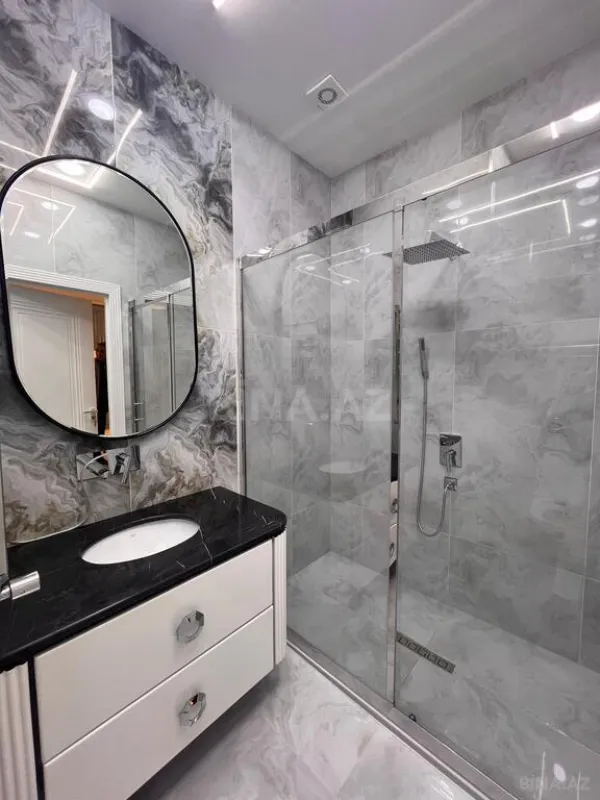 Satılır 2 otaqlı mənzil 65 m²