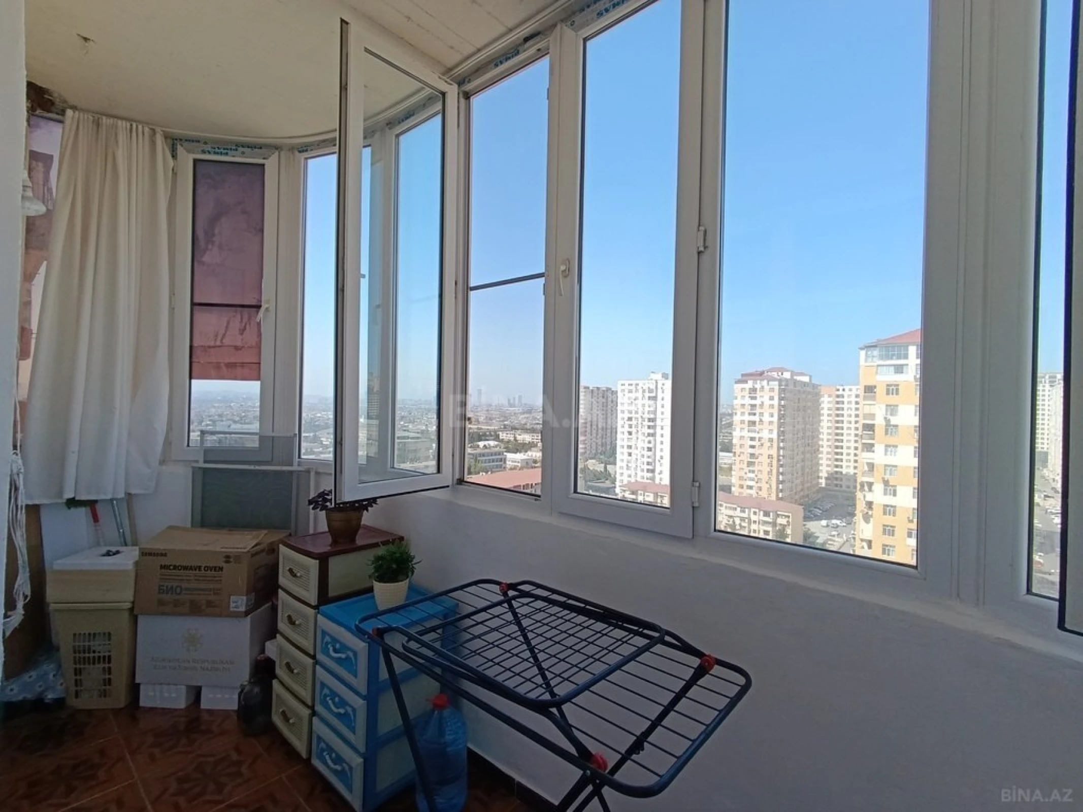 Satılır 3 otaqlı mənzil 110 m²