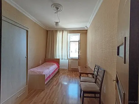 Satılır 3 otaqlı mənzil 110 m²
