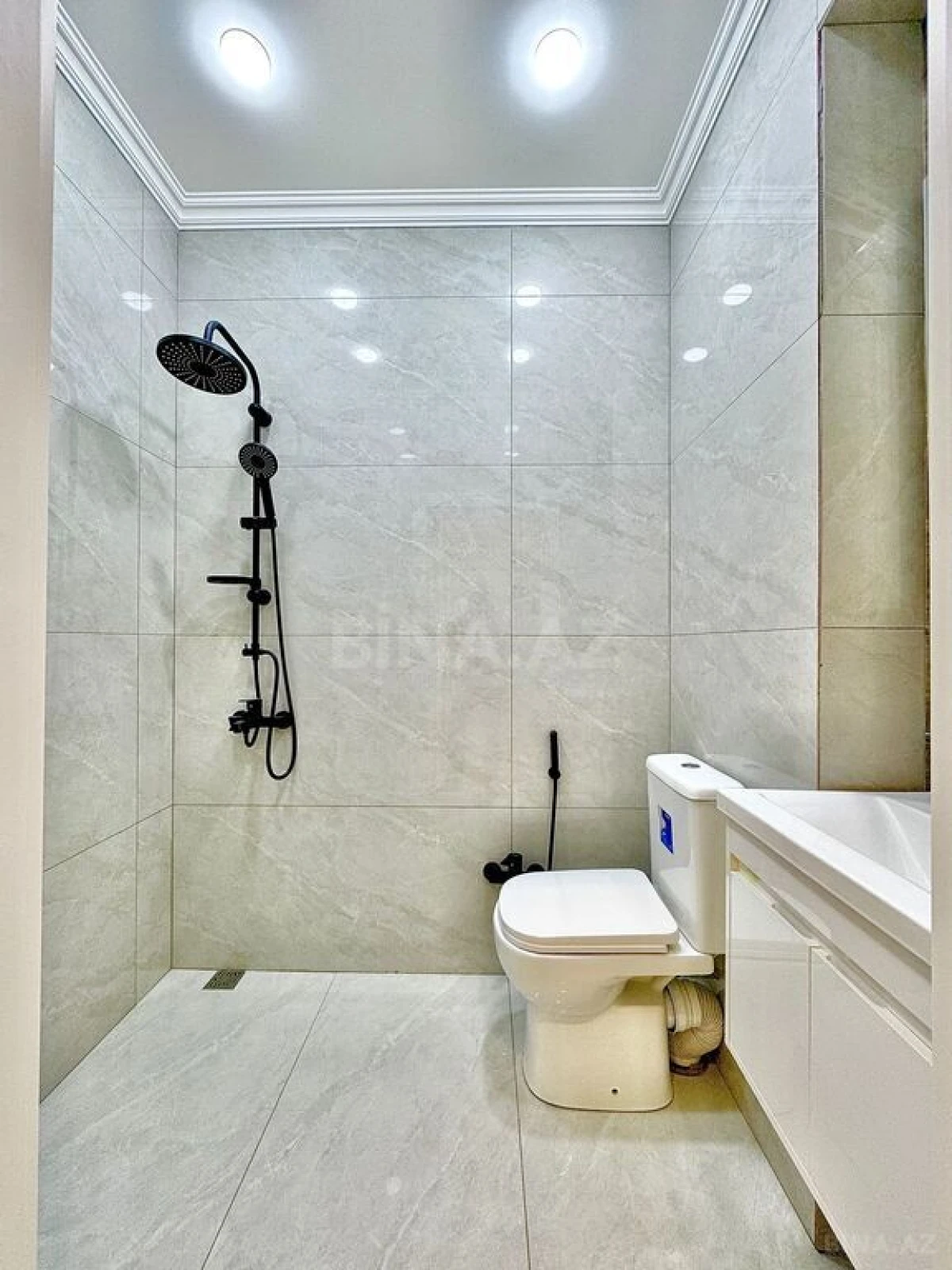 Satılır 2 otaqlı mənzil 40 m²