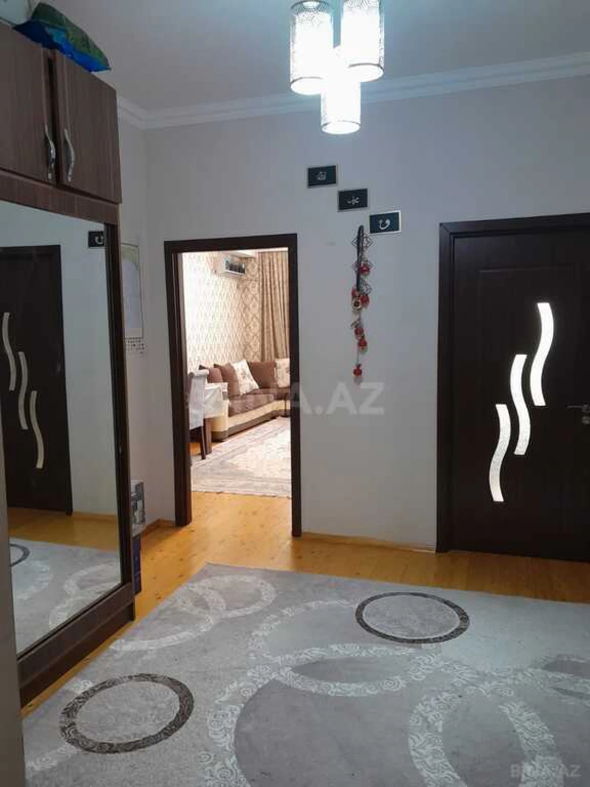 Satılır 2 otaqlı mənzil 57 m²