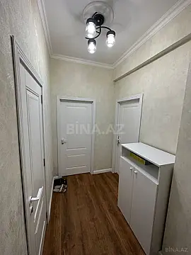 Kirayə verilir 2 otaqlı mənzil 65 m²