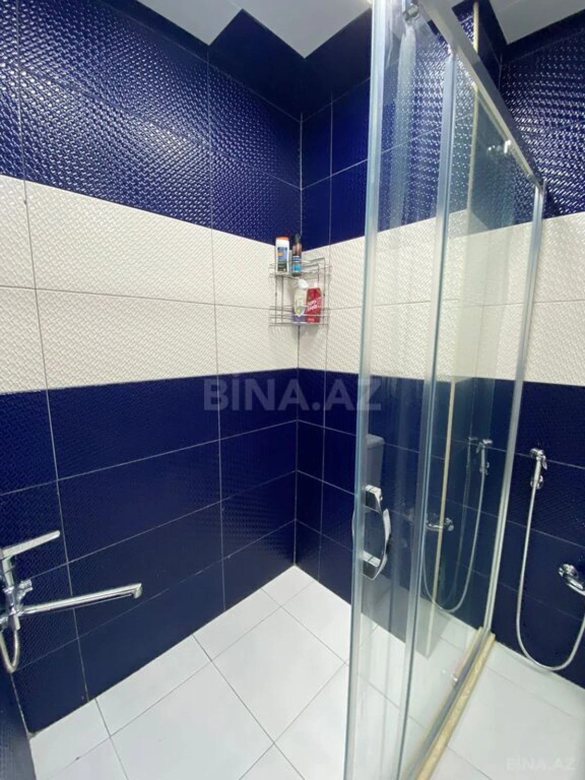Kirayə verilir 2 otaqlı mənzil 65 m²