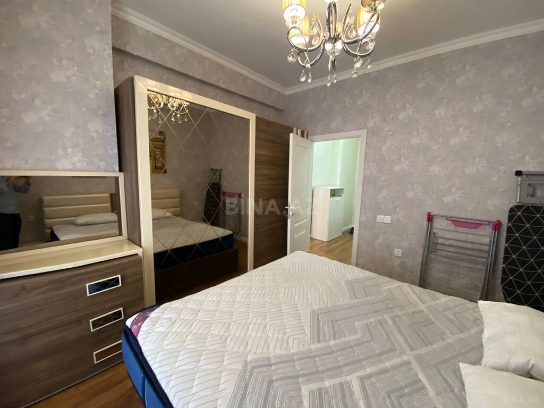Kirayə verilir 2 otaqlı mənzil 65 m²