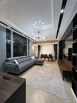 Satılır 4 otaqlı mənzil 156 m²