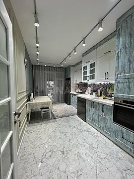Satılır 4 otaqlı mənzil 156 m²
