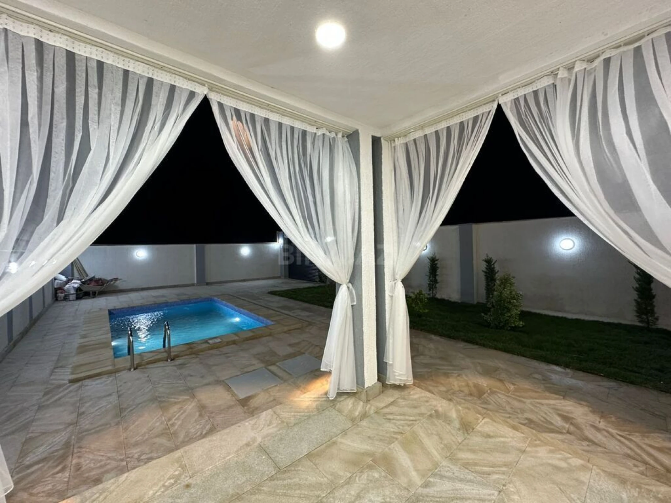 Satılır 4 otaqlı həyət evi 150 m²