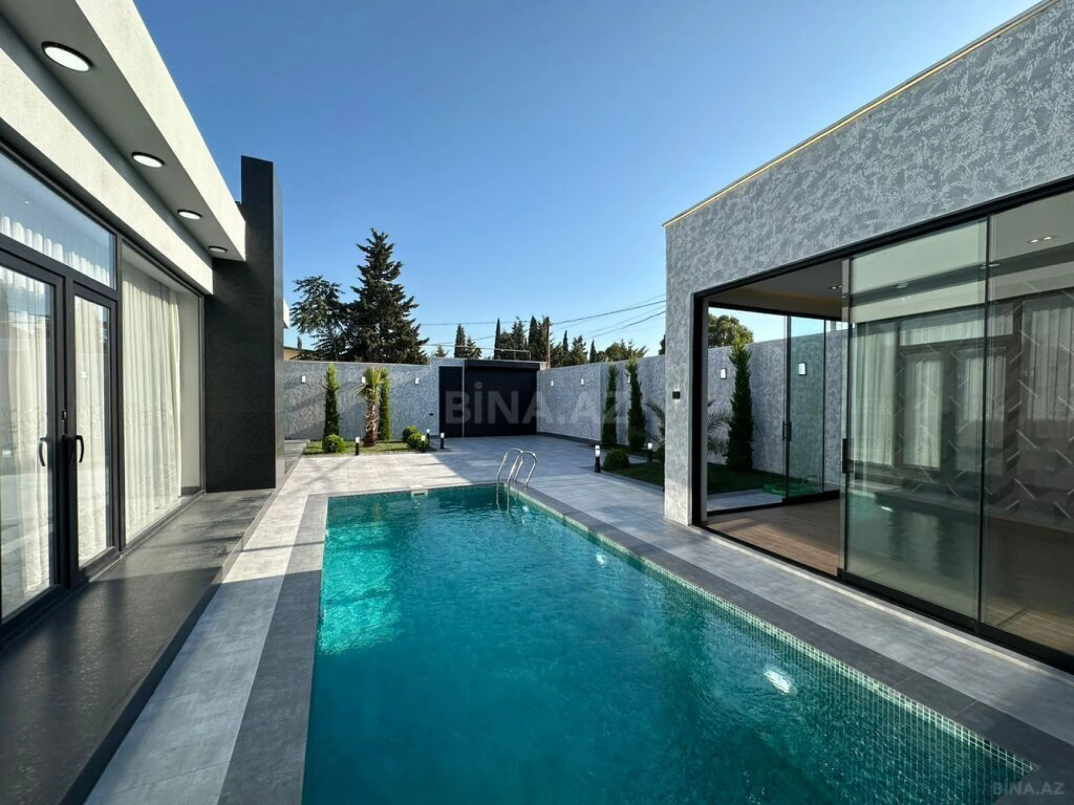 Satılır 4 otaqlı həyət evi 200 m²