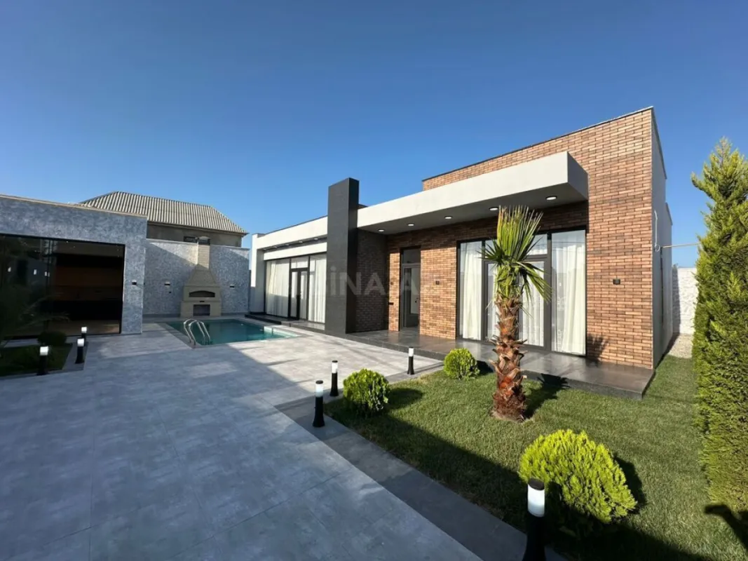 Satılır 4 otaqlı həyət evi 200 m²