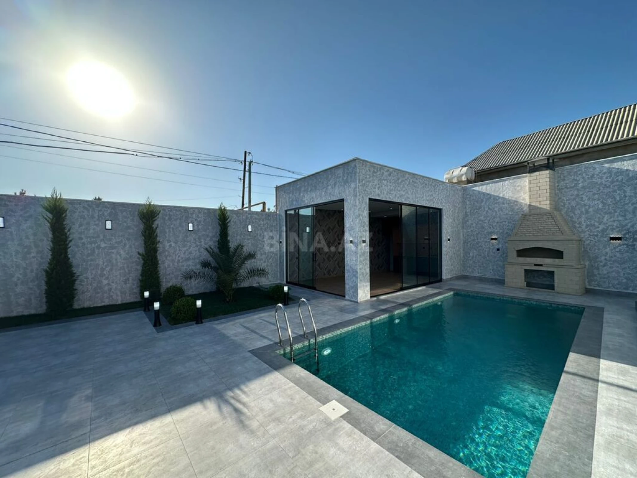 Satılır 4 otaqlı həyət evi 200 m²