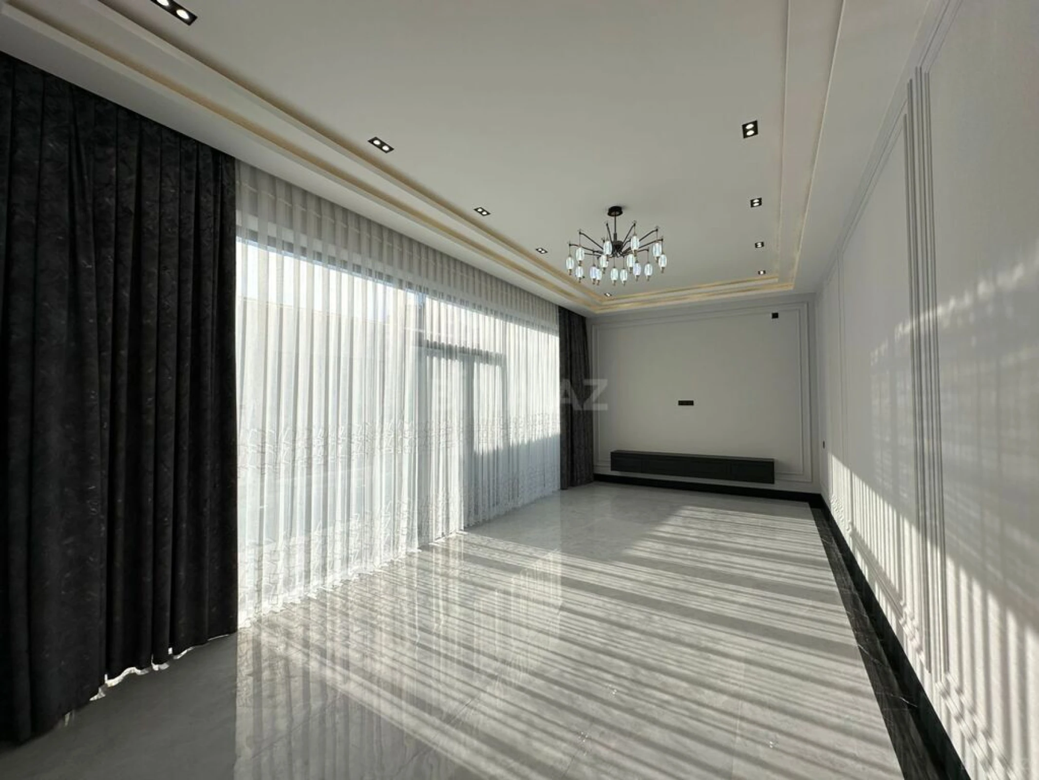 Satılır 4 otaqlı həyət evi 200 m²