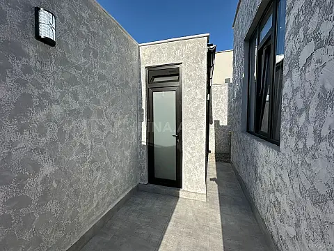 Satılır 4 otaqlı həyət evi 200 m²