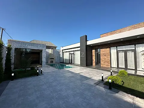 Satılır 4 otaqlı həyət evi 200 m²