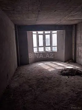 Satılır 4 otaqlı mənzil 140 m²