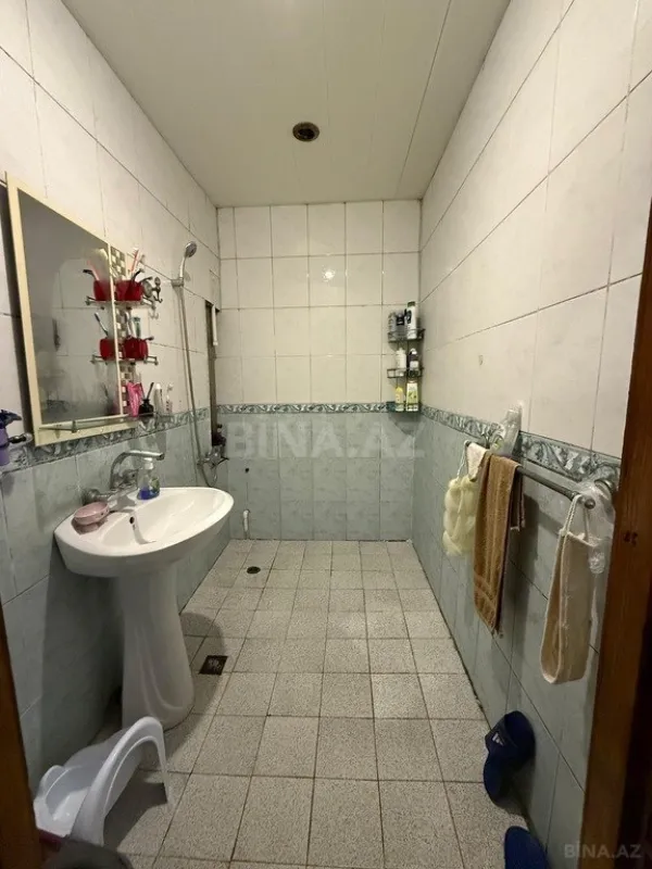 Satılır 4 otaqlı mənzil 105 m²