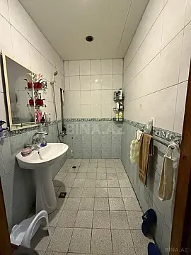 Satılır 4 otaqlı mənzil 105 m²