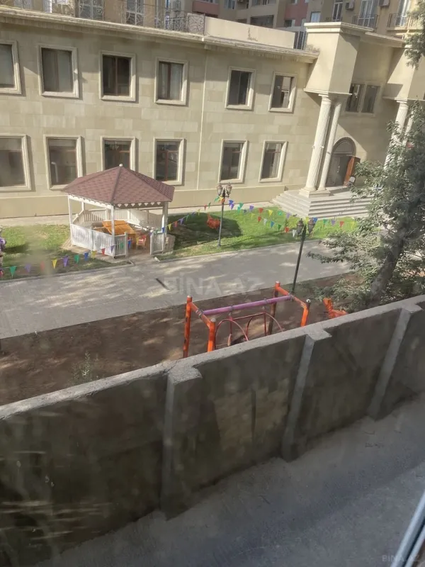 Satılır 2 otaqlı mənzil 61.9 m²