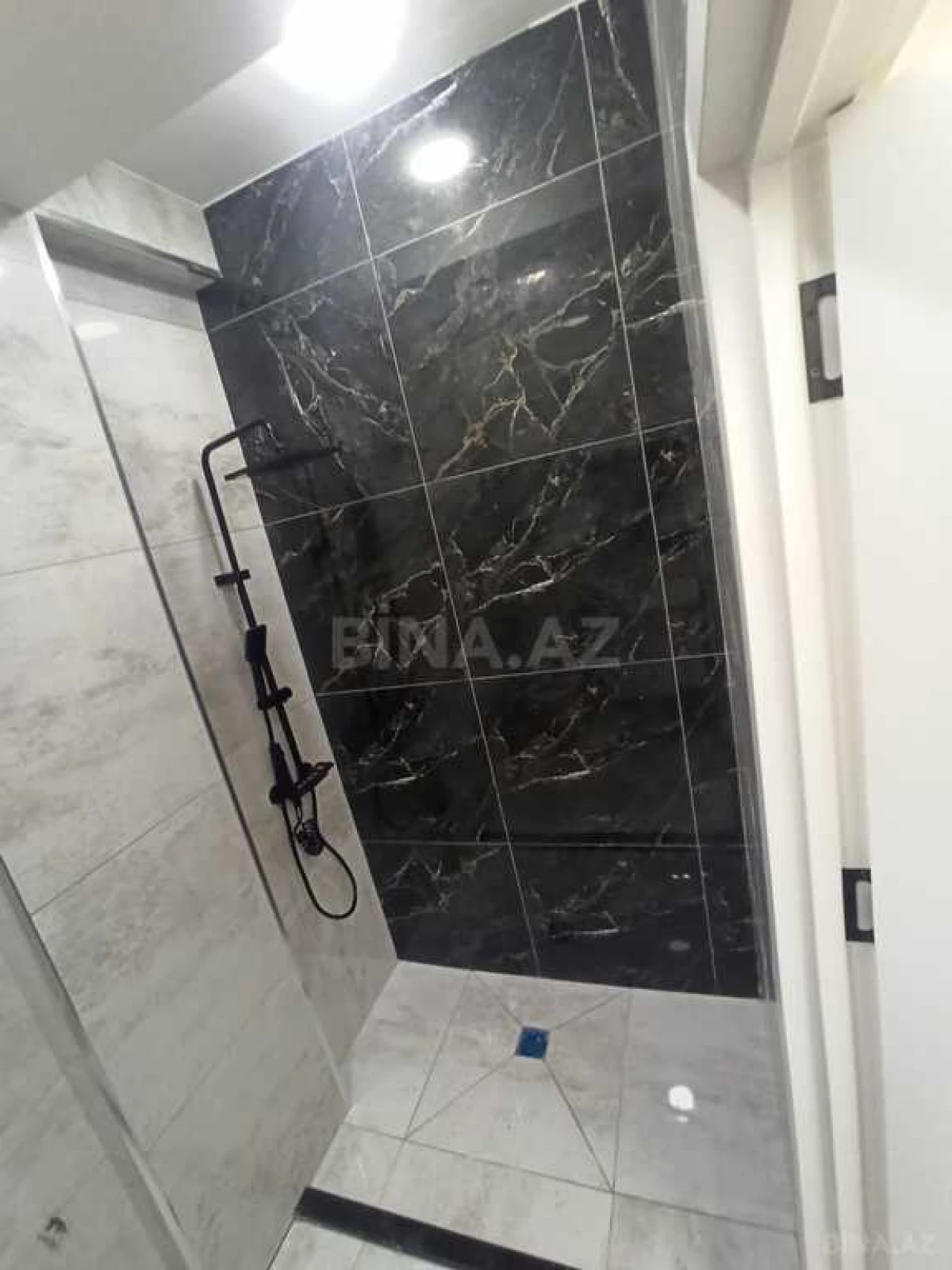 Satılır 2 otaqlı mənzil 54 m²