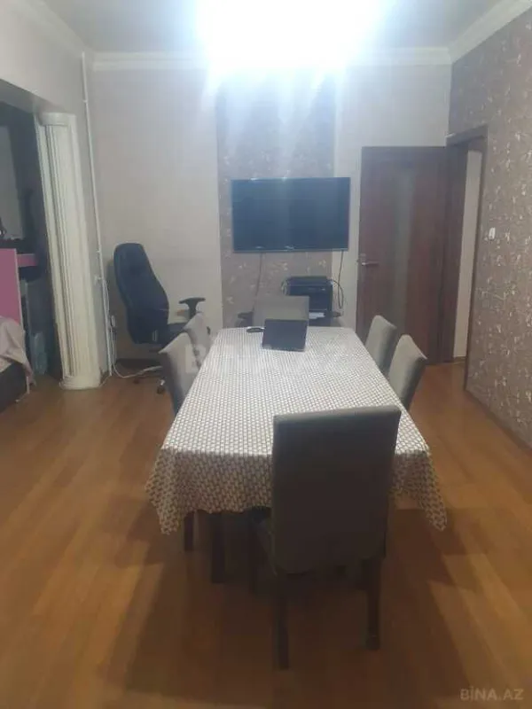 Satılır 2 otaqlı mənzil 65 m²