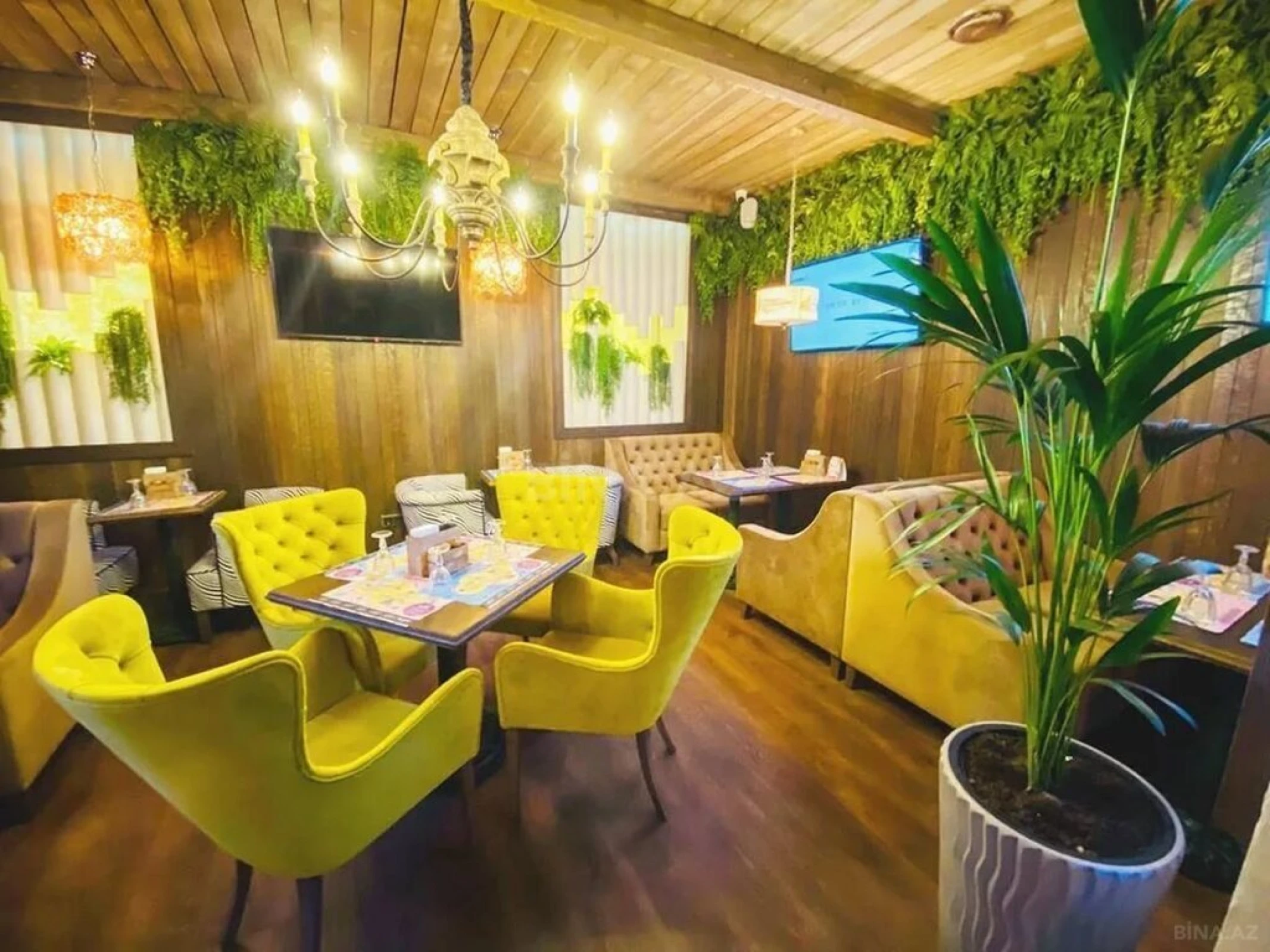 Satılır obyekt 198 m²