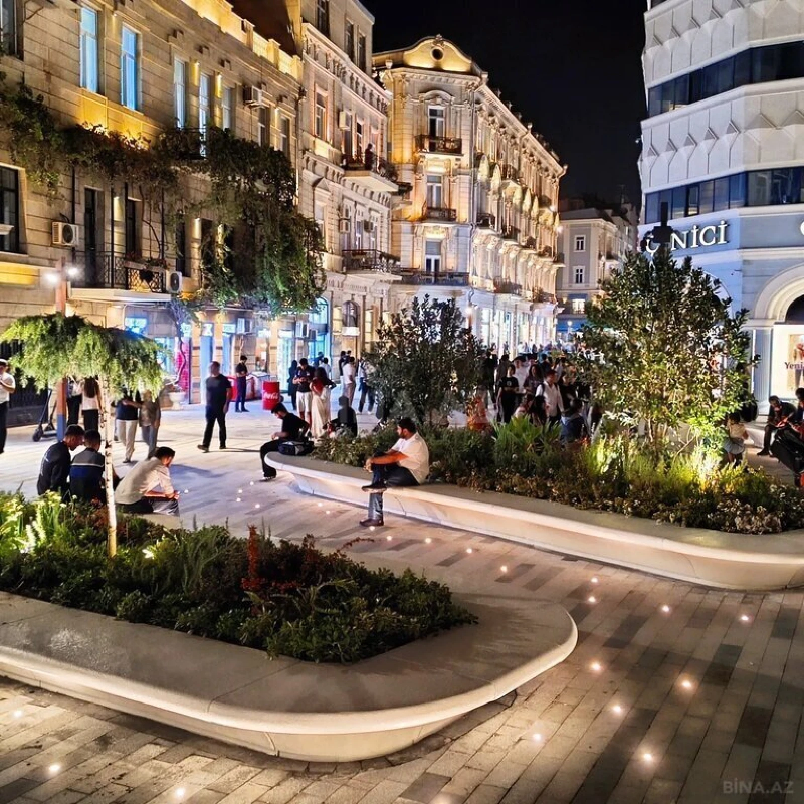 Satılır obyekt 198 m²